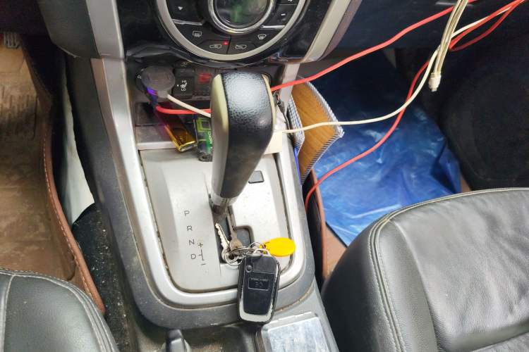 Used Isuzu mu-X 2017 3.0T Four-Wheel Drive Automatic Luxury 7-Seater China V Emission Standard
