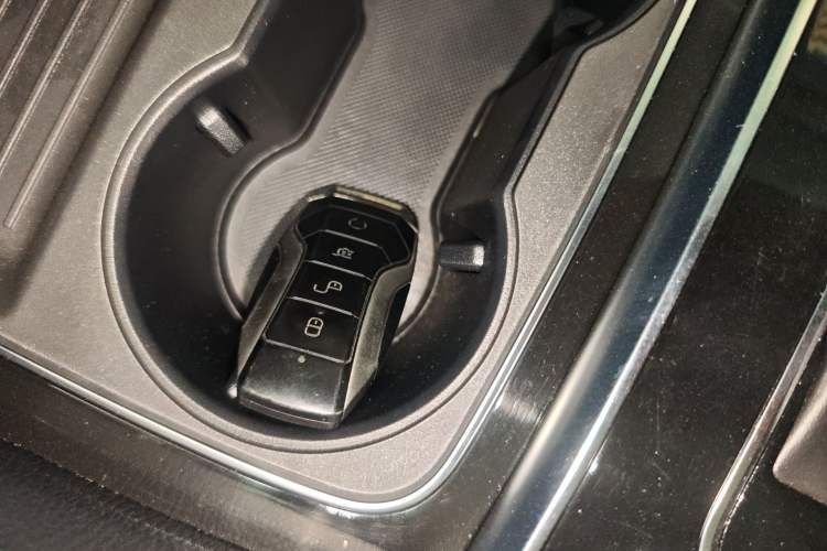 Used BYD Song MAX 2021 Upgraded Model 1.5T Automatic Prestige 7-Seater Vehicle Key