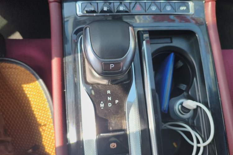 Used Hongqi H5 2023 2.0T Automatic Smart Connect Flagship Edition