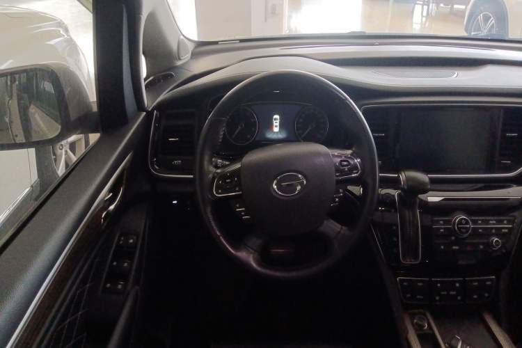 Used GAC Trumpchi M8 2020 Flagship Model 390T Deluxe Edition Steering Wheel