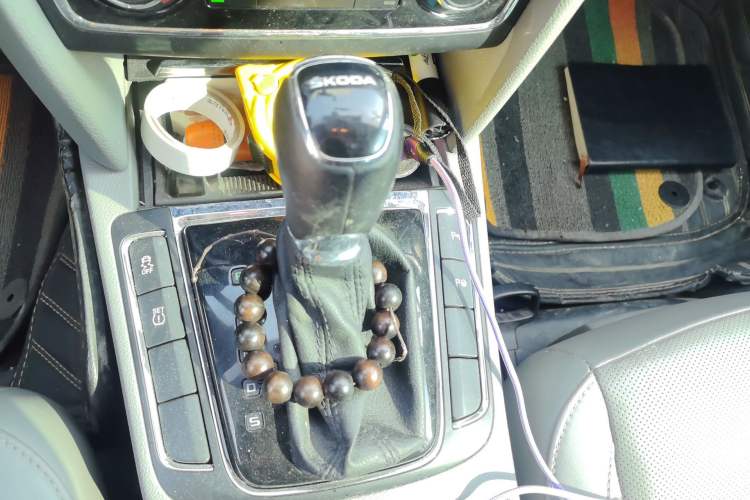 Used Skoda Superb 2013 1.8TSI Automatic Yashi Edition
