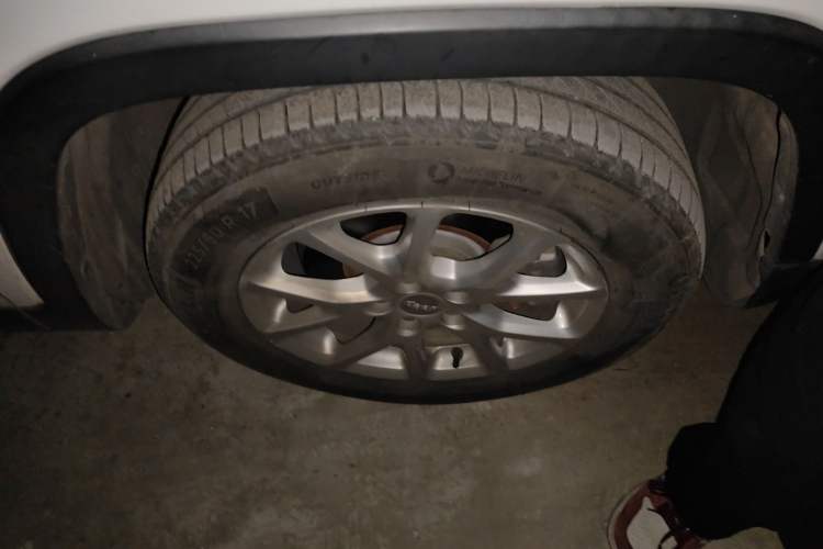 Used Jeep Cherokee 2016 2.4L Leading Smart Version
