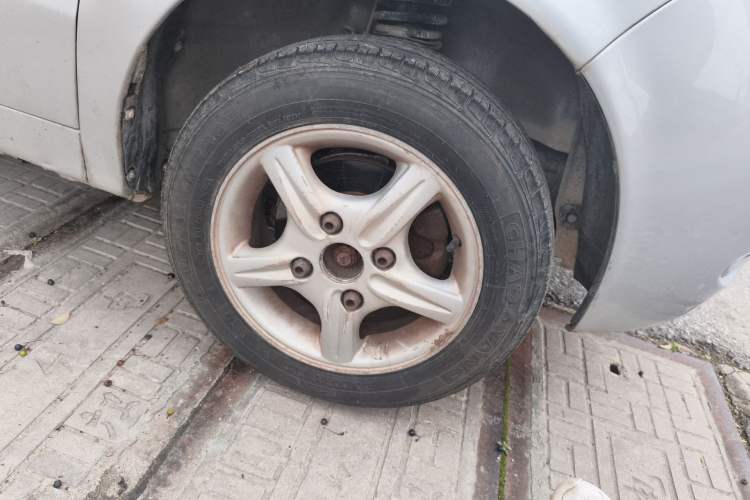 Used Chery QQ3 2012 Fashion Edition 1.0L Manual Champion Version
