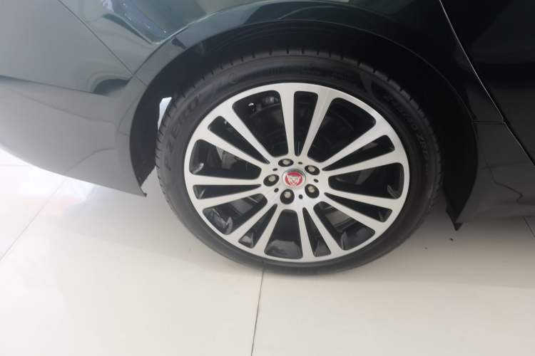 Used Jaguar XFL 2021 XFL 2.0T P250 Two-Wheel-Drive Luxury Deluxe Edition
