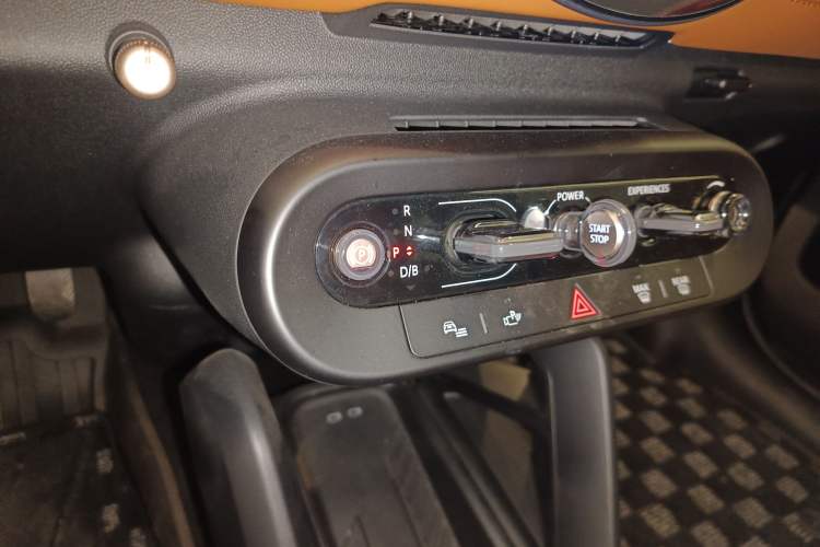 Used MINI Electric COOPER 2025 456km COOPER E Classic Style