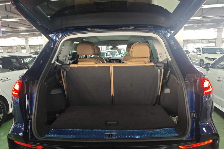 Used Audi Q6 2024 50 TFSI quattro Xingyun Edition Yulin Package 6 Seats
