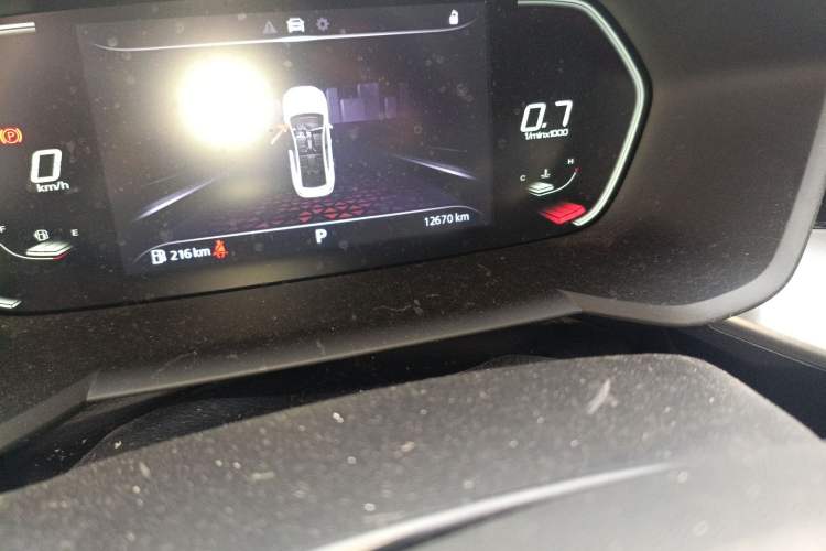 Used MG 5 2022 180 DVVT CVT Youth Luxury Edition
