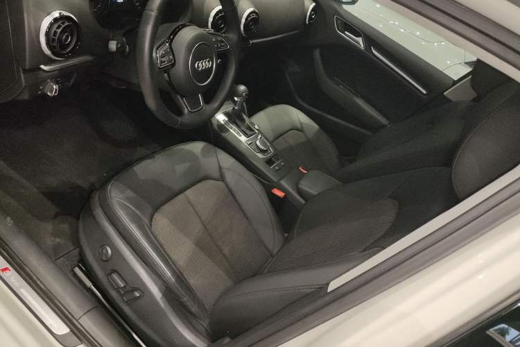 Used Audi A3 2014 Sportback 40 TFSI S line Comfort Model

