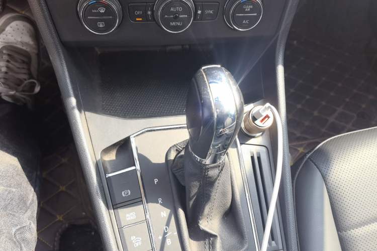 Used Volkswagen Lavida Pure Electric 2019 Enjoyment Edition Gear Lever