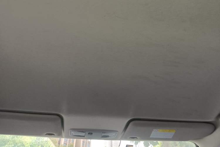 Used Mitsubishi ASX 2016 2.0L CVT Two-Wheel Drive Excellence Edition Headliner