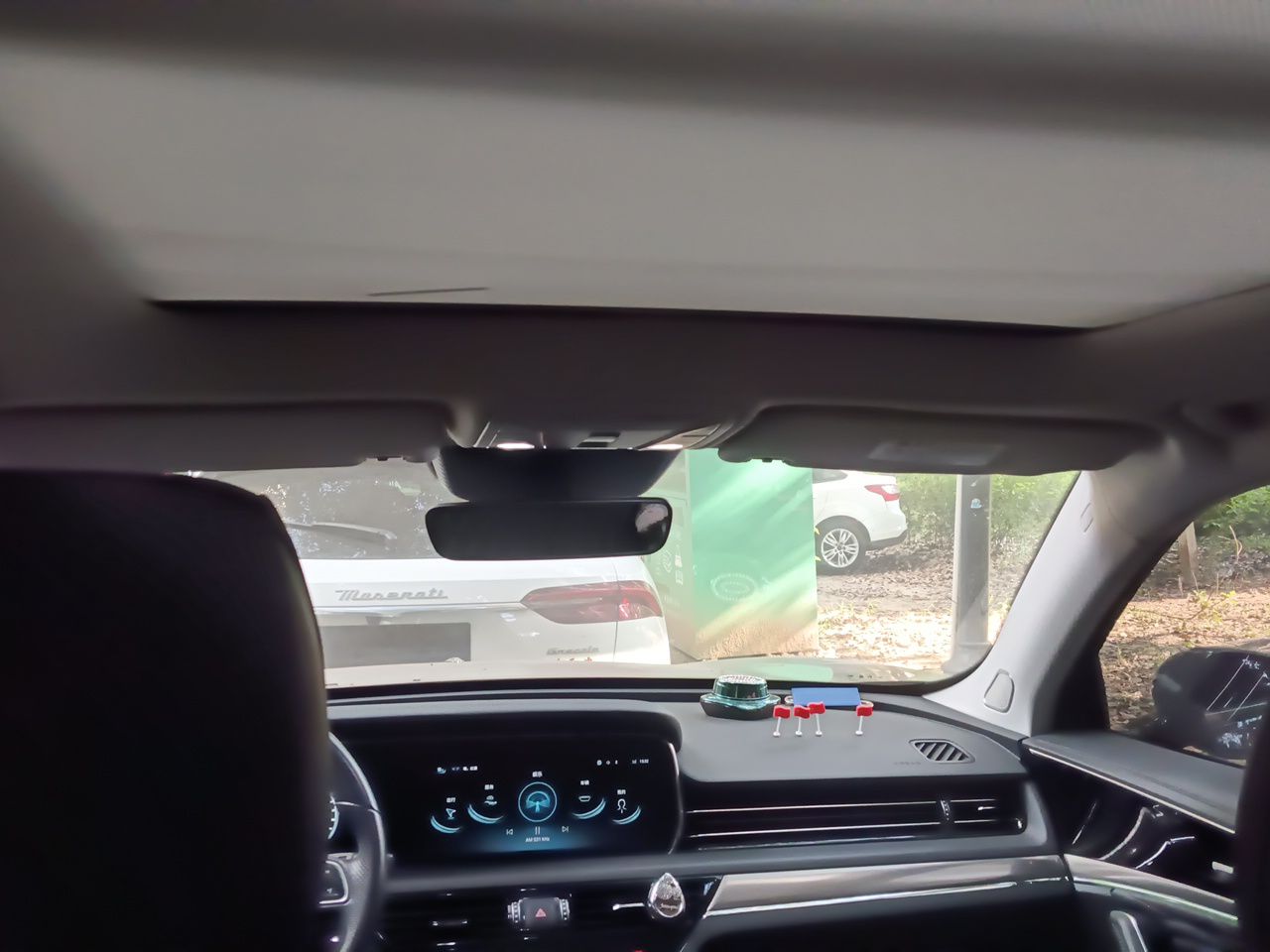 Hongqi HS5 2022 Facelifted Version 2.0T Smart Connect Flagship All-Wheel-Drive Edition — снимка 18