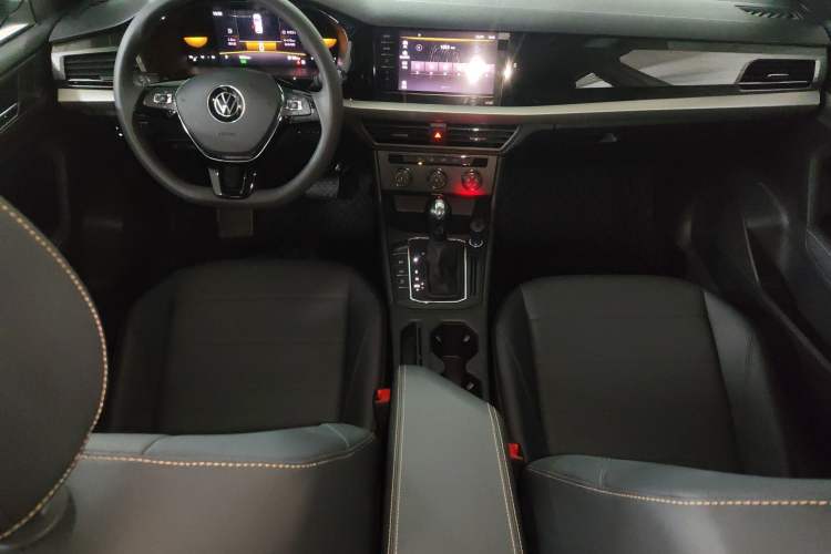 Used Volkswagen Lavida 2022 1.5L Automatic Comfort Edition Center Console