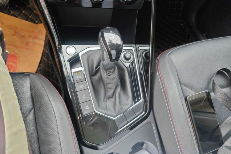 Used Volkswagen Tayron 2019 330TSI Two-Wheel Drive Luxury Model China VI Standard