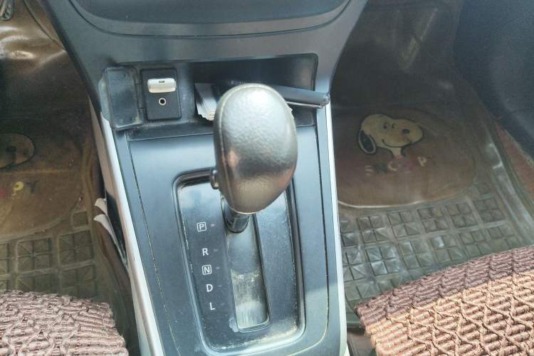 Used Nissan Sylphy 2016 1.6XE CVT Comfort Edition Gear Lever