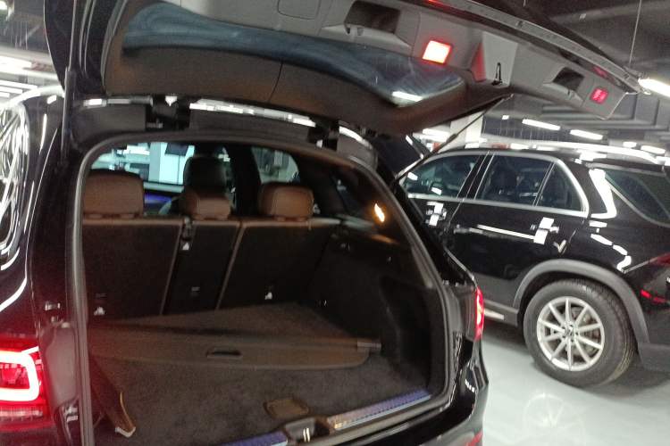 Used Mercedes-Benz GLC 2022 Second Facelift GLC 260 L 4MATIC Luxury Edition