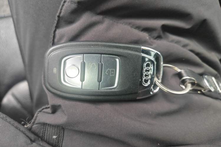 Used Audi A4L 2013 35 TFSI Automatic Comfort Model