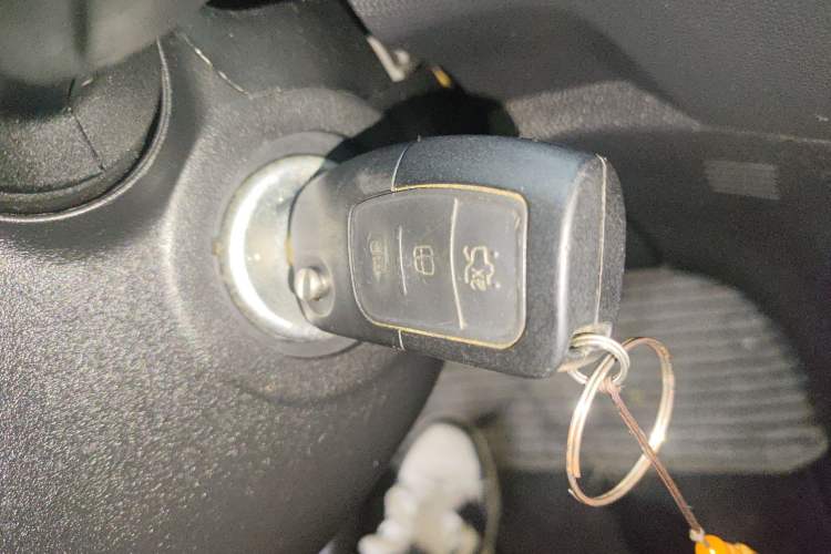 Used Ford Fiesta 2013 Hatchback 1.5L Automatic Fashion Edition Vehicle Key