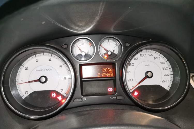 Used Peugeot 308 2013 1.6L Manual YouShang Model
