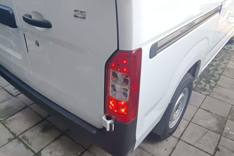 Used Karry Jiangtun E5 2024 268 km Range Open-Window 6-Seater Version
