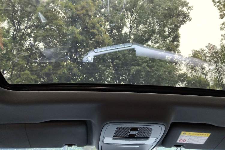 Used MG 5 2023 180 DVVT CVT Luxury Edition Headliner