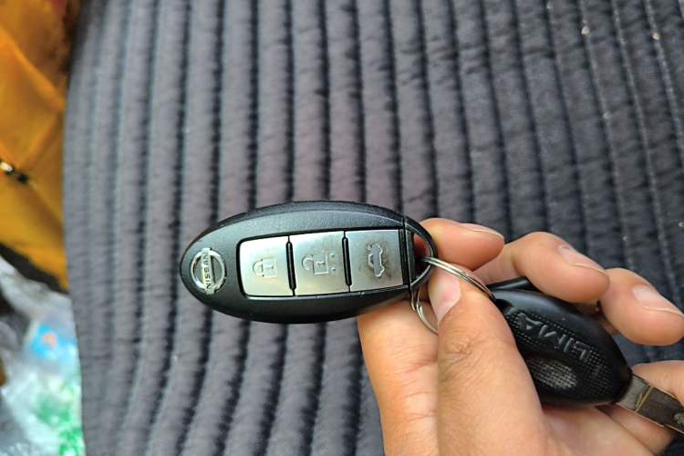 Used Nissan Sylphy 2019 1.6XV CVT Smart Connect Luxury Edition China VI Standard Vehicle Key