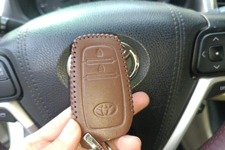 Used Toyota Highlander 2015 2.0T Four-Wheel Drive Luxury Edition 7-Seater