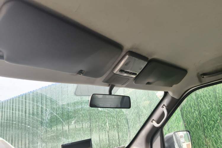 Used Dongfeng Yufeng EM26 2023 High-End Model 41.86 kWh CATL Headliner