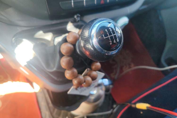 Used Foton Toano 2021 2.8T Manual Tongtu Extended-Wheelbase Ultra-High Roof 5/6/7-Seater with Rear Dual Tires F2.8 NS6B177L Gear Lever