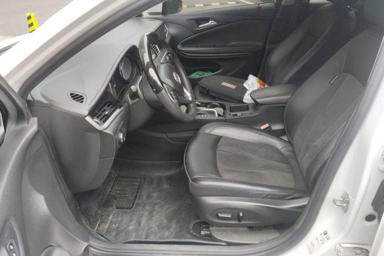 Used Buick Verano 2017 Sedan 20T Dual-Clutch Elite Model Driver Seat