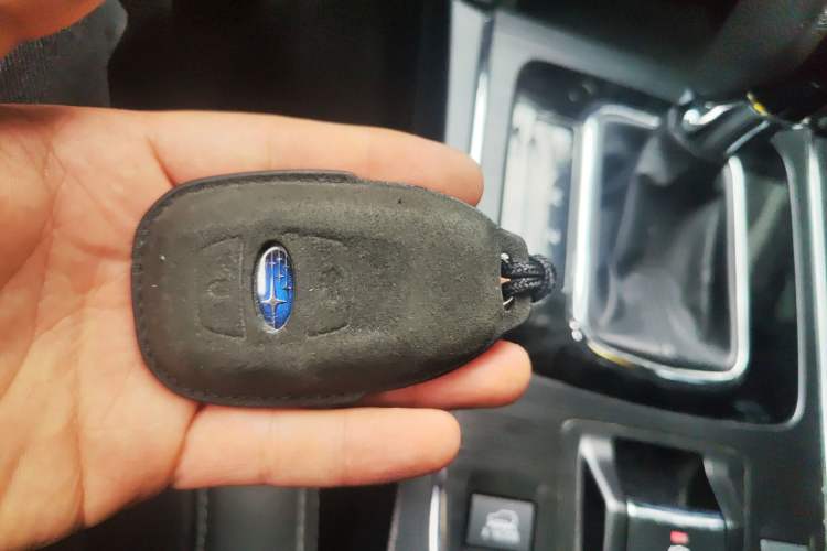 Used Subaru Outback 2016 2.5i Luxury Navigation Edition Vehicle Key