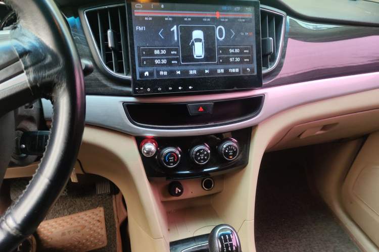 Used Baojun 730 2016 1.5L Manual Comfort Version 7 Seats China V Emission Standard
