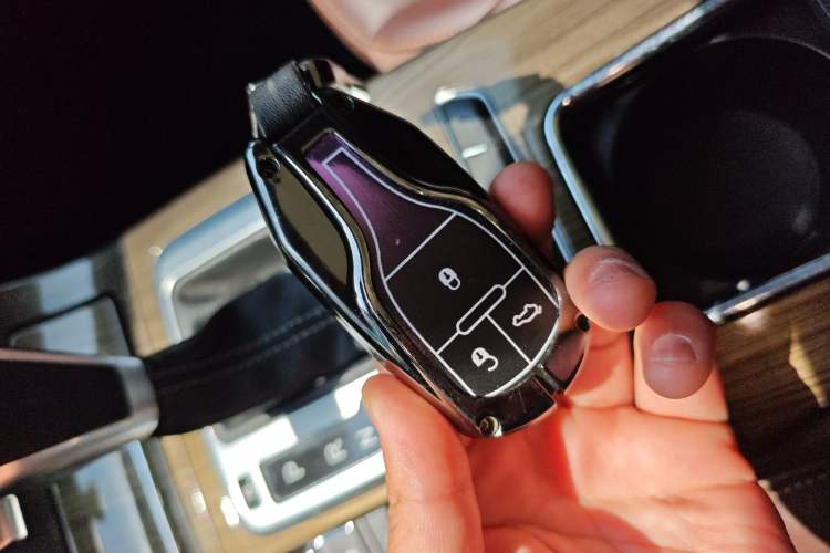 Used Hanteng X5 2020 1.5T Automatic Luxury Model 5 Seats Vehicle Key