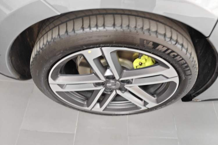 Used Nio ET5T 2025 Model Champion Commemorative Edition, 75kWh Touring