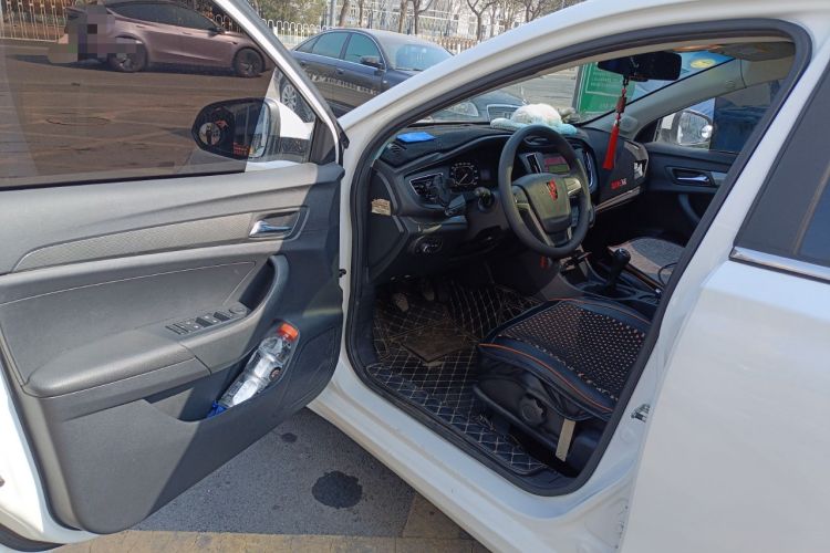 Used Roewe 360 2015 1.5L Manual Luxury Edition Driver Seat