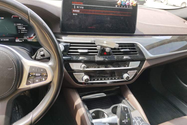 Used BMW 5 Series 2021 Facelifted 525Li M Sport Package
