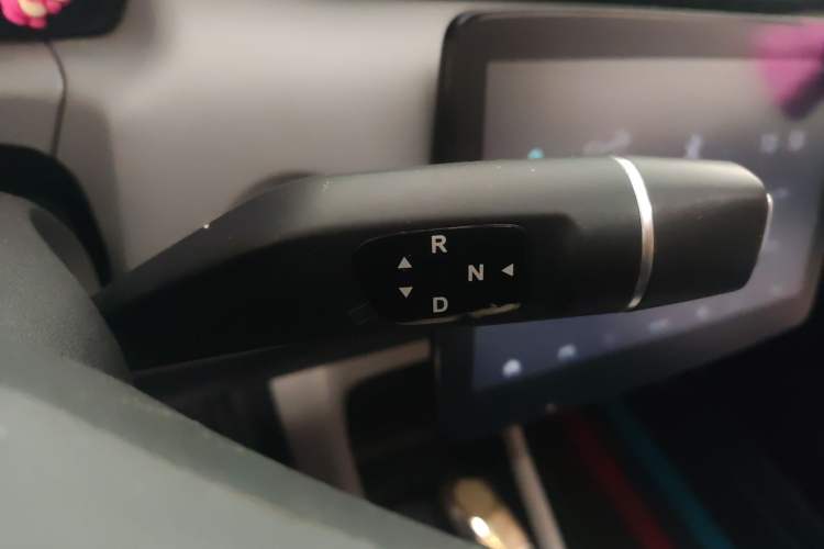 Used Leapmotor T03 2024 310 Comfort Edition Gear Lever