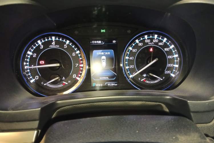 Used CHANGAN CS95 2017 2.0T Four-Wheel Drive ZhiZun Edition Instrument Cluster
