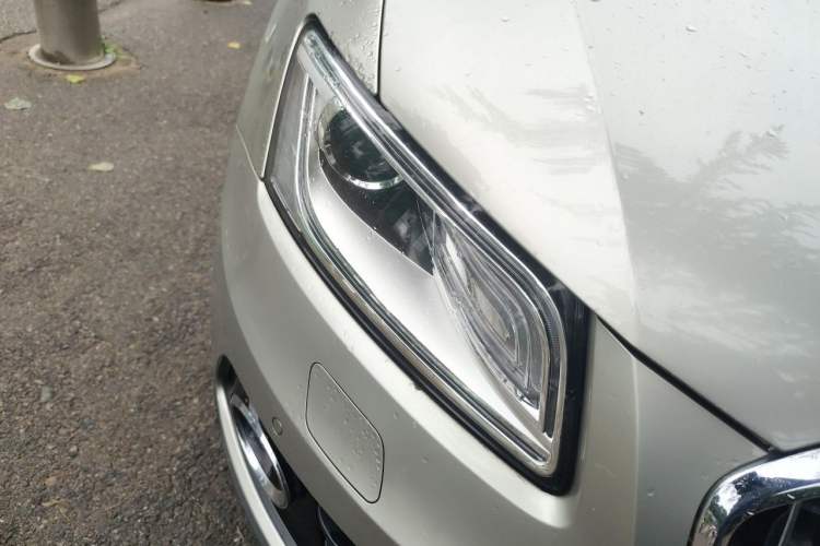 Used Audi Q5 2015 40 TFSI Comfort Model
