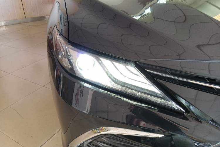 Used Toyota Camry 2021 2.0G Luxury Edition Right Front Headlight