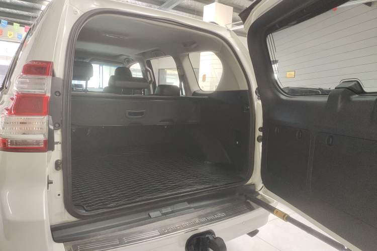 Used Toyota Prado 2016 3.5L Automatic TX-L