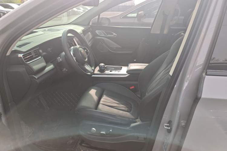 Used Hongqi HS7 PHEV 2024 2.0T PHEV Four-Wheel-Drive Flagship Edition 6 Seats
