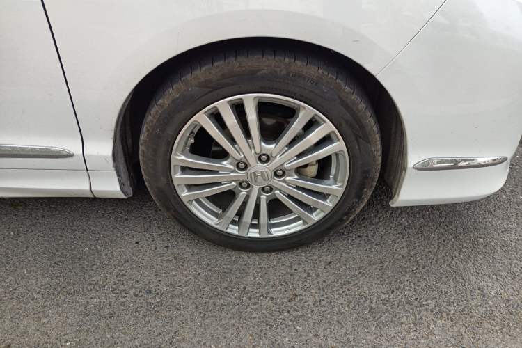 Used Honda Elysion 2016 2.4L Style Edition
