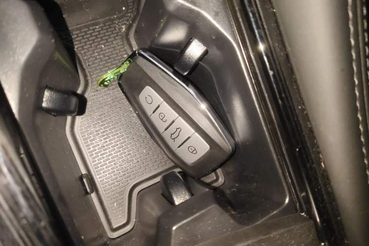 Used Geely Auto Monjaro L 2024 2.0TD DCT EVO Two-Wheel Drive Long-Range Version Interior 1