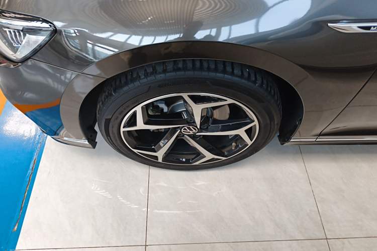 Used Volkswagen Magotan 2023 2 Million Units Commemorative Edition 330TSI DSG Luxury Version
