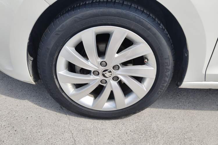 Used Skoda Rapid 2018 1.6L Automatic Comfort Edition
