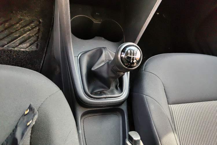 Used Volkswagen Polo 2016 1.4L Manual Fashion Model