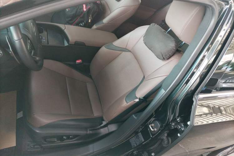 Used Lexus ES 2023 200 Excellence Edition