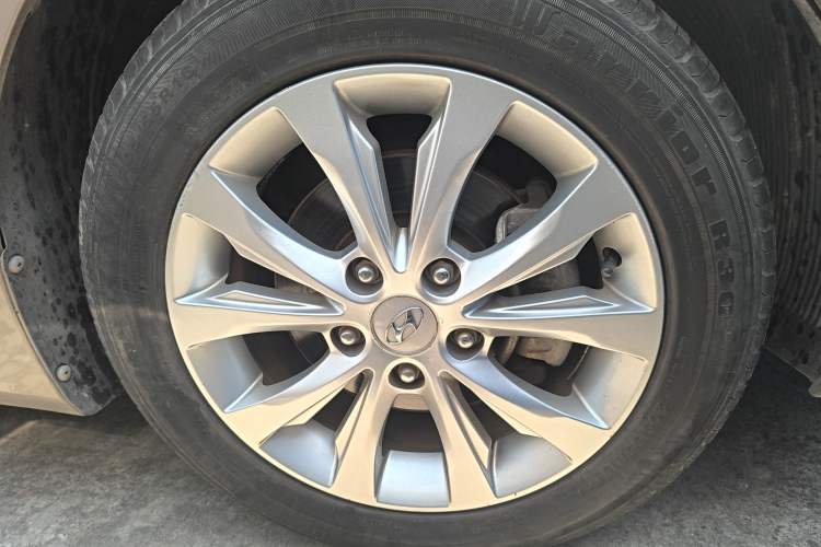 Used Hyundai Elantra (5th Generation / Langdong) 2016 1.6L Automatic Smart Version
