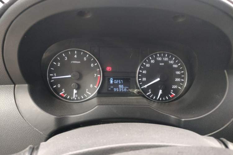 Used JAC Refine M3 2018 1.6L Express Edition 7-Seater