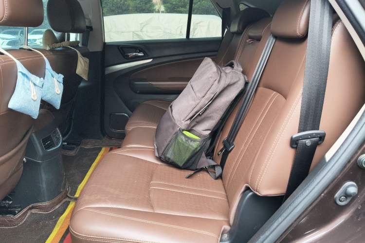 Used BYD S7 2015 2.0T Upgraded Automatic Luxury Version
